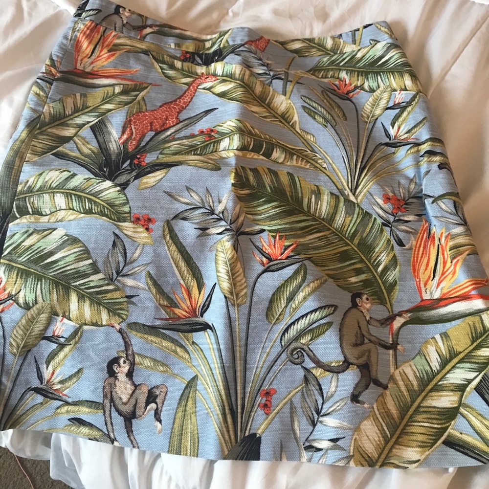 Tropical print pencil skirt, never worn!